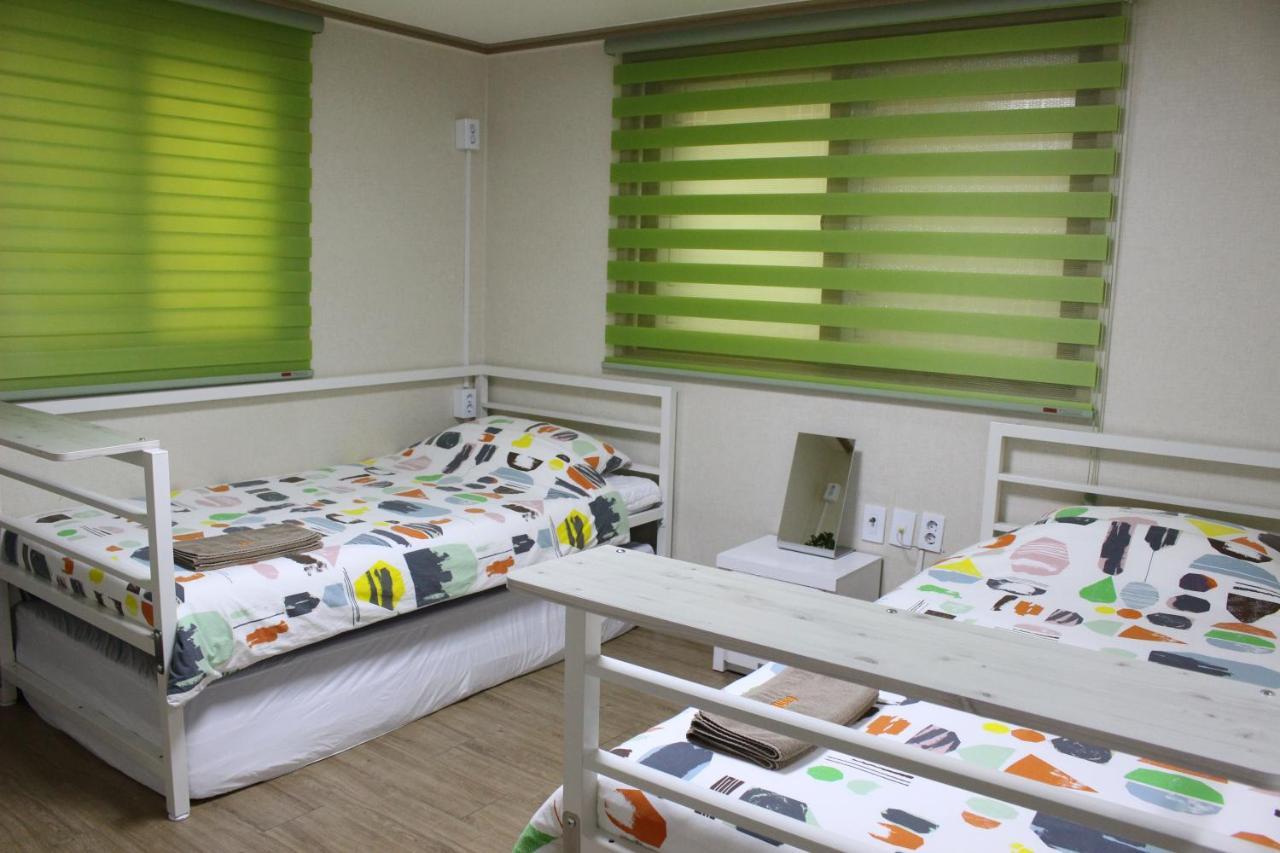 Bunk Guesthouse Hongdae2 Seoel Buitenkant foto