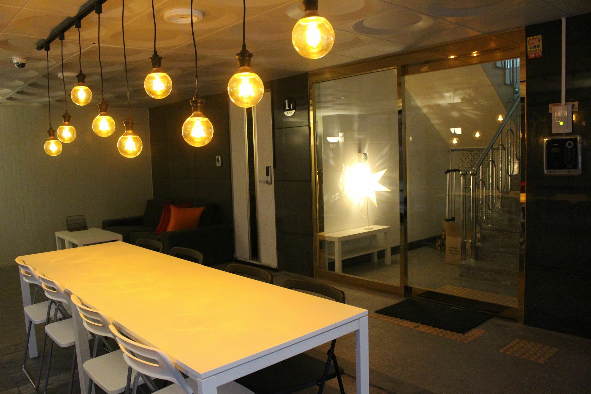 Bunk Guesthouse Hongdae2 Seoel Buitenkant foto