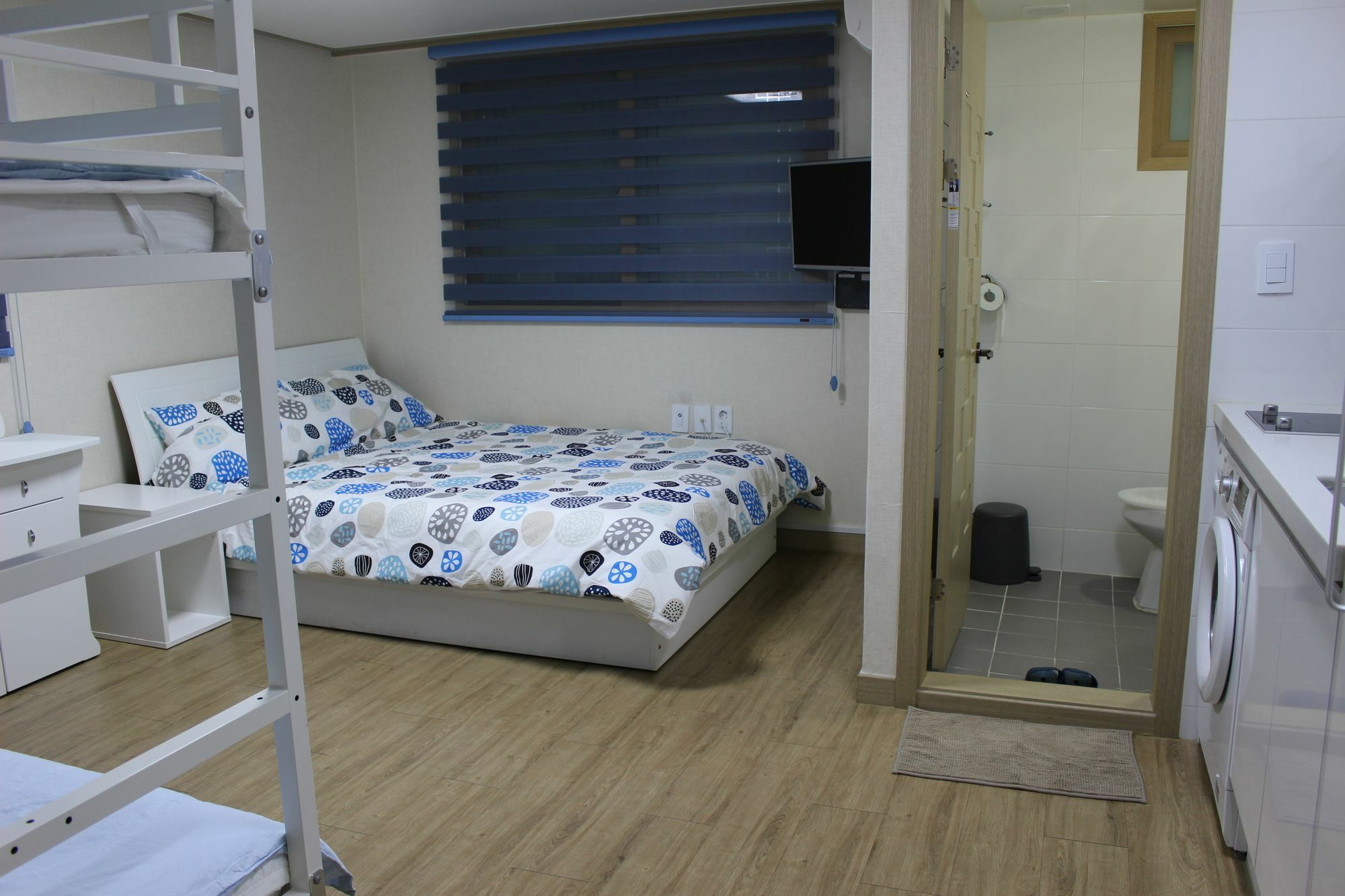 Bunk Guesthouse Hongdae2 Seoel Buitenkant foto