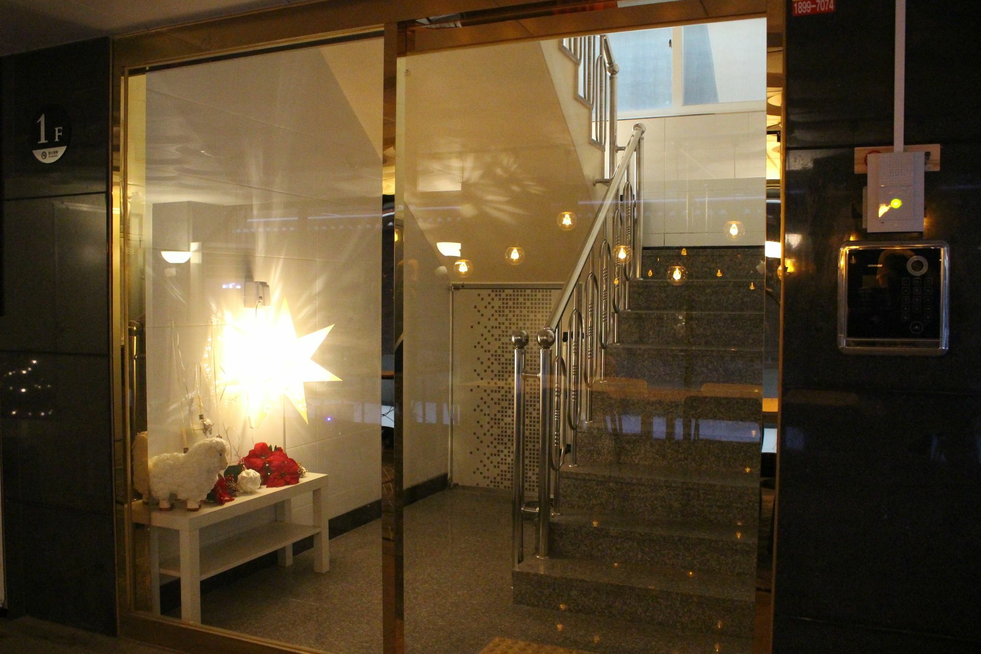 Bunk Guesthouse Hongdae2 Seoel Buitenkant foto